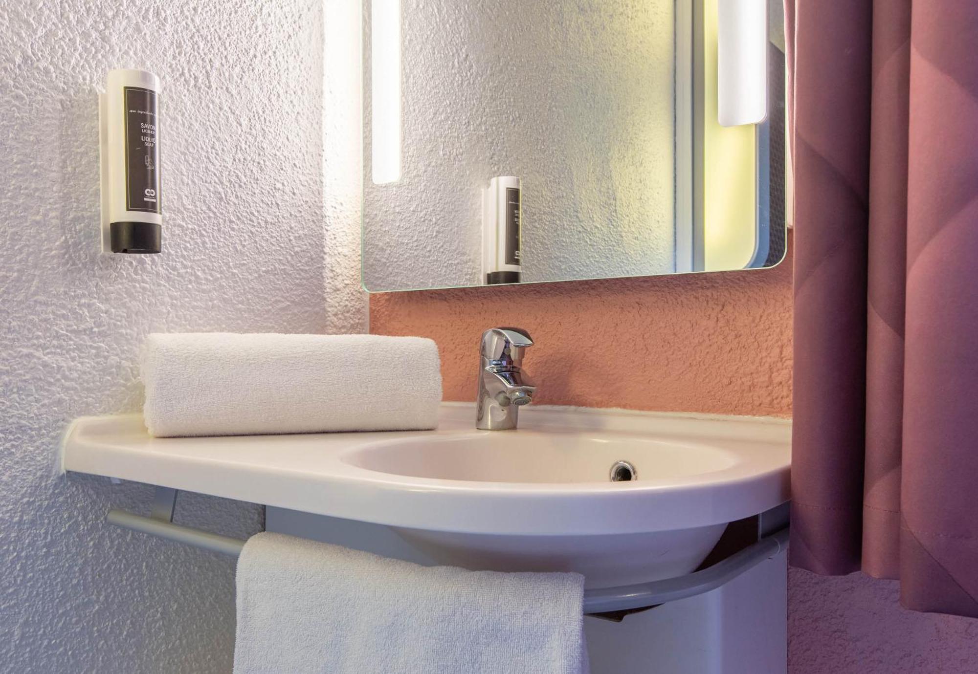 B&B Hotel Chateauroux A20 L'Occitane Deols Exterior photo